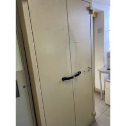 1 armoire forte métallique